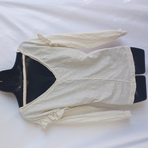 Anthropologie-  Pilcro Ruffled Open Back Top - Picture 5 of 9